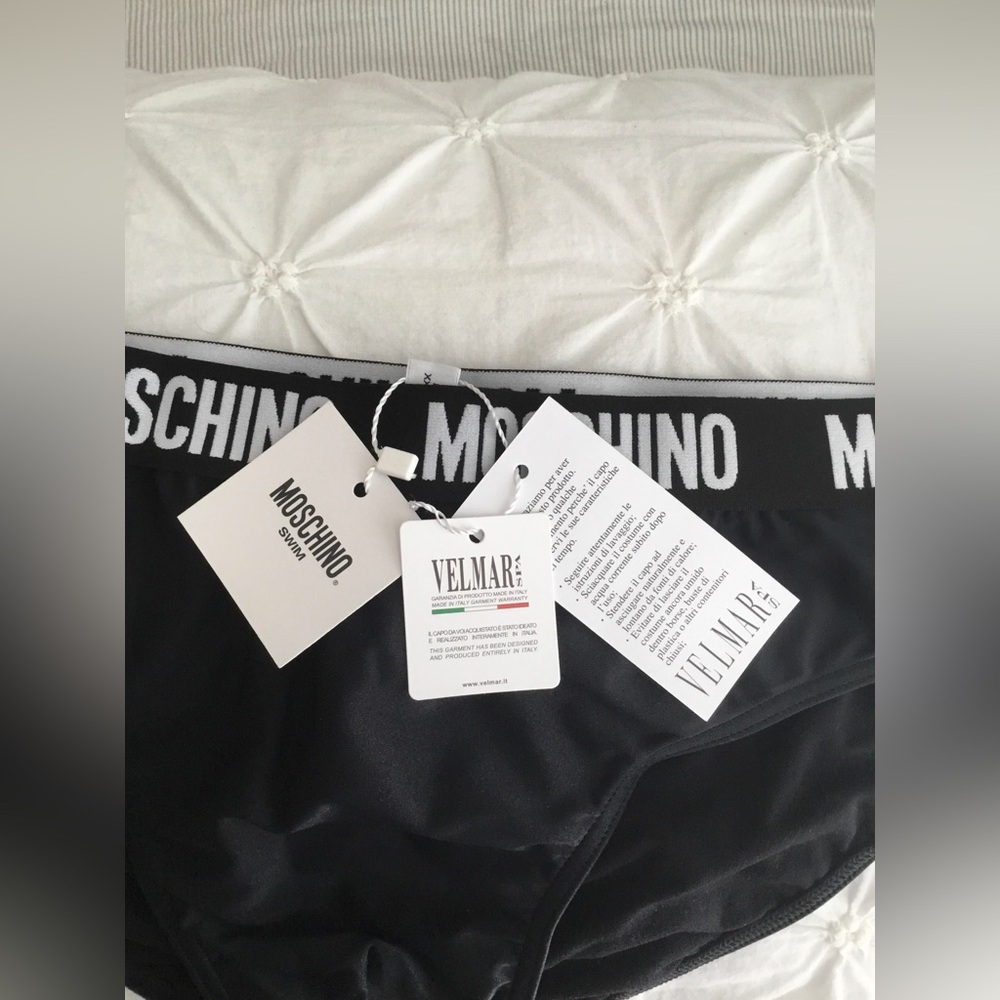 NWT Men’s Moschino Speedo Swim Briefs - Picture 7 of 9